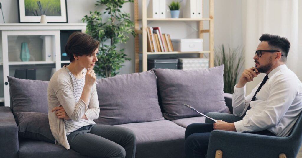 Dissociation Symptoms and When to Seek Professional Help